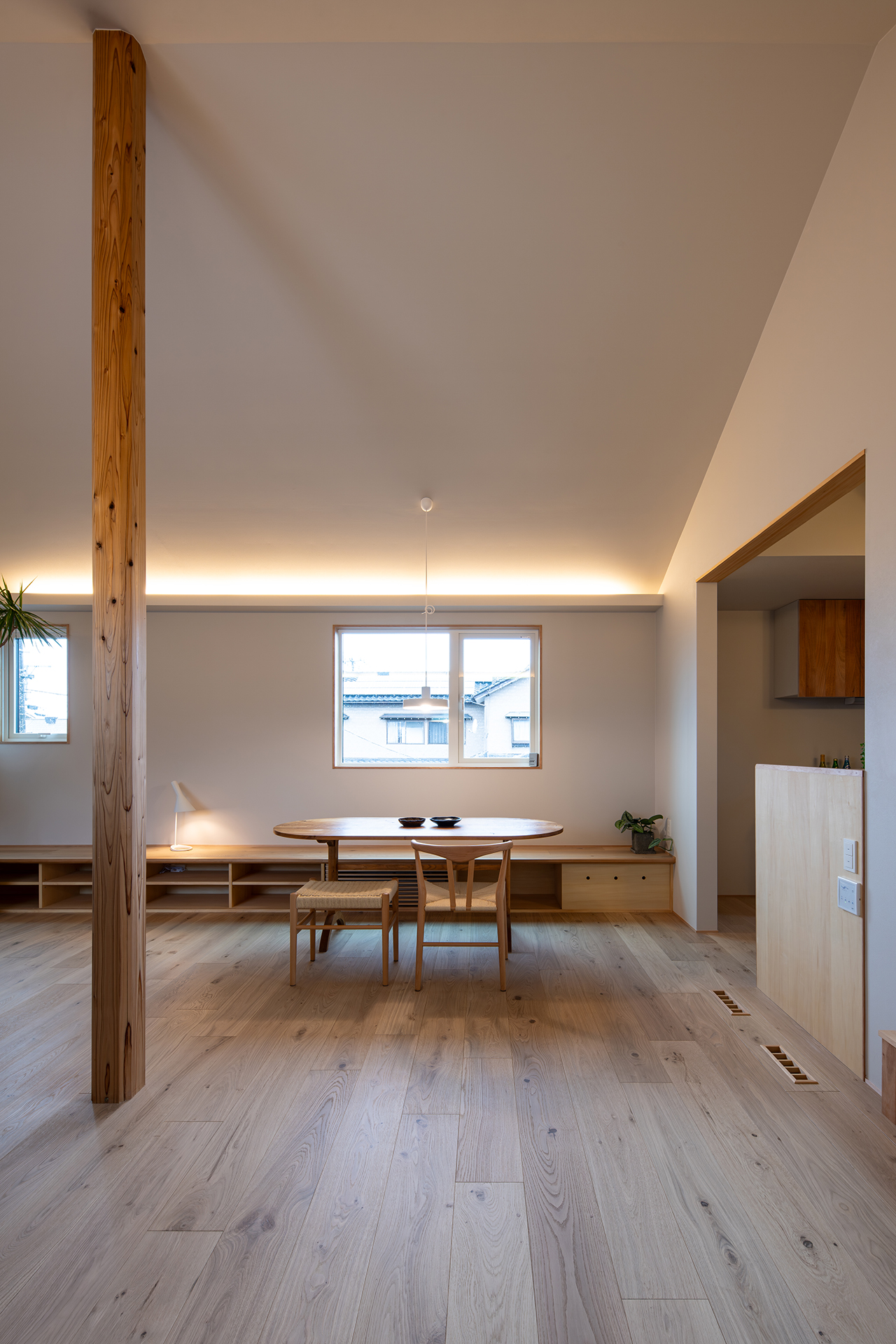 Khouse-36