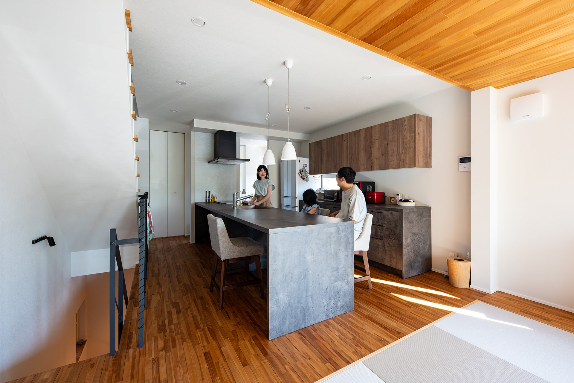 Khouse-24