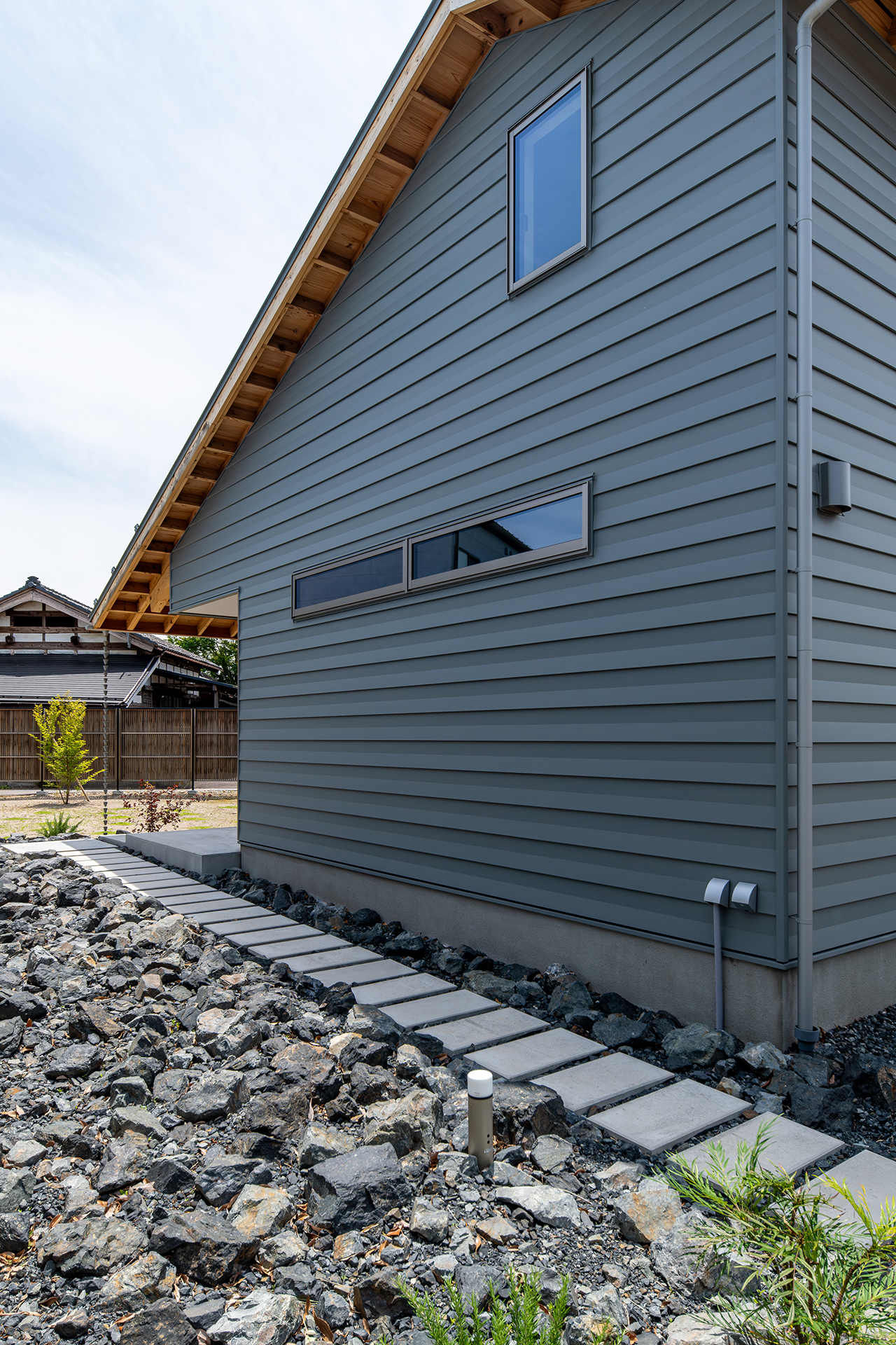 Khouse-02