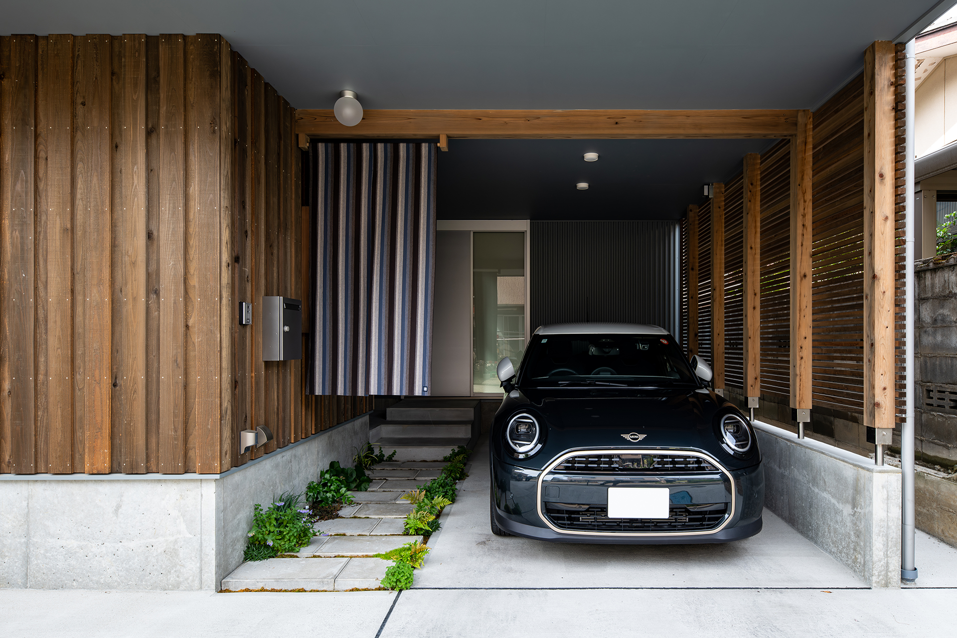 Thouse-007